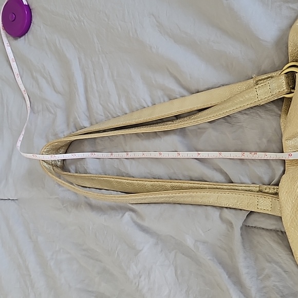 HOBO International Caliber in pearled silver metallic leather - Picture 10 of 16